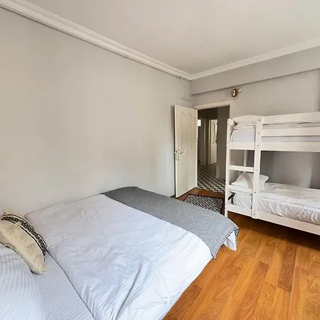 アパート Gorgeous New In Cihangir 2br, 2ac, Lift *