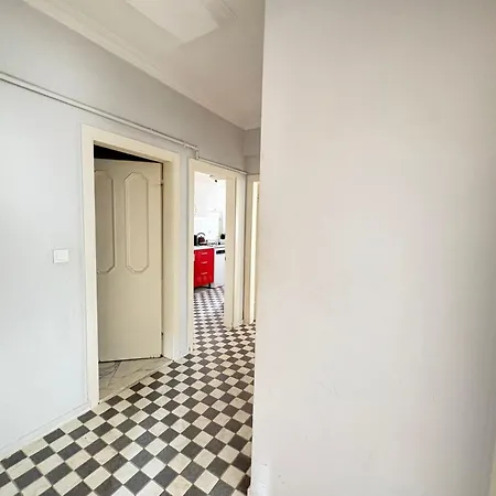 Gorgeous New In Cihangir 2br, 2ac, Lift Стамбул