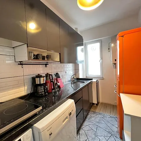Lejlighed Gorgeous New In Cihangir 2br, 2ac, Lift