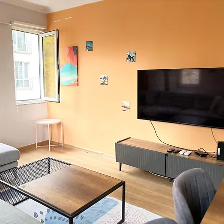 Lejlighed Gorgeous New In Cihangir 2br, 2ac, Lift
