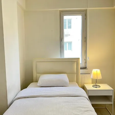 Lejlighed Gorgeous New In Cihangir 2br, 2ac, Lift *